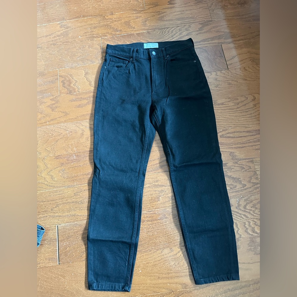 Everlane Black Garment with Gray Brand Tag